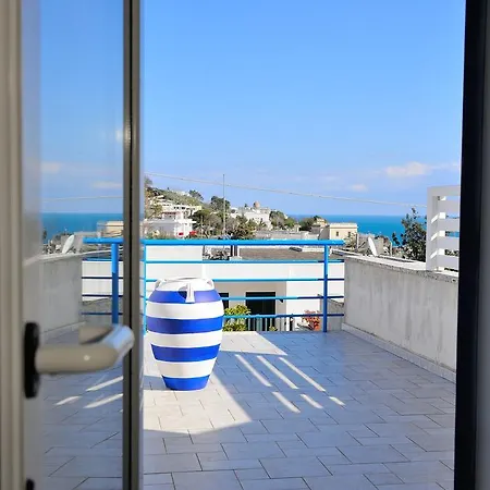 לינה וארוחת בוקר Santa Cesarea Terme B&B 4*