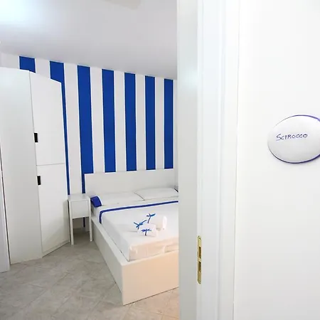 לינה וארוחת בוקר Santa Cesarea Terme B&B 4*